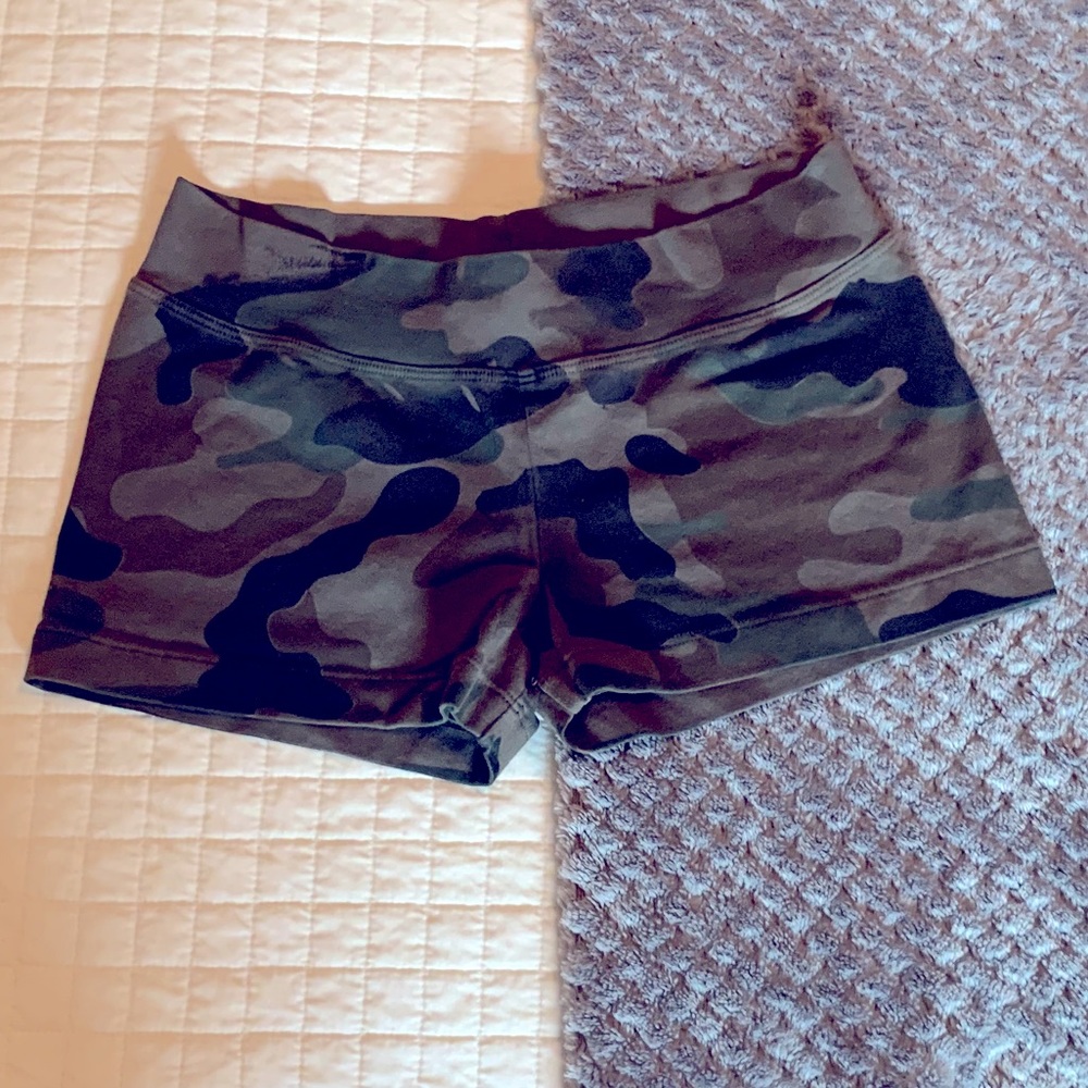 Hard Tail Camo Shorts